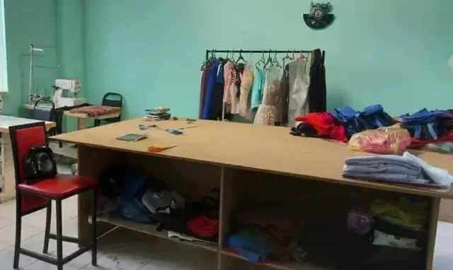 250/150 + 2 больших шкафа с полками. все в разобраном виде. продам очень дешево 200 лар за все — Tbilisi — 200 ₾
