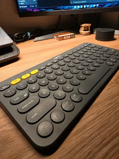 Logitech k380 — Батуми — 80 ₾