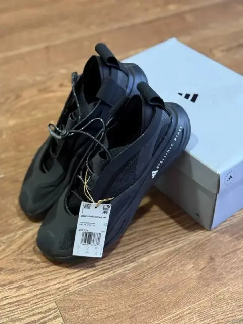 adidas by Stella McCartney 🖤 — Тбилиси — 250 ₾