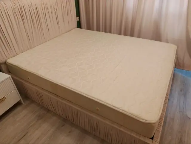 Матрас 1600×2000, 23 см высота — Tbilisi — 150 ₾