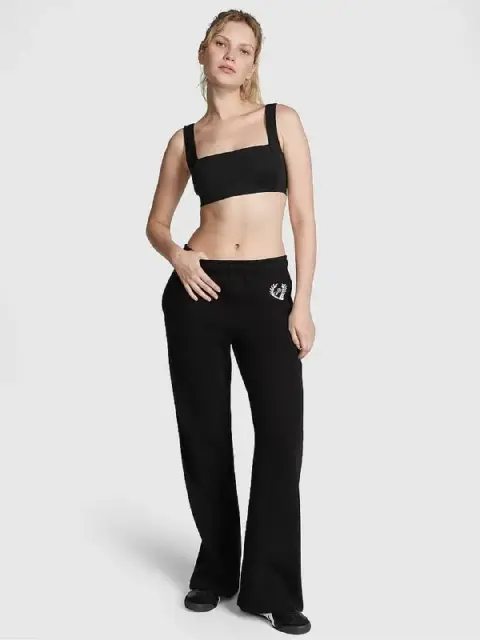 victoria’s secret PINK — Батуми — 25 ₾