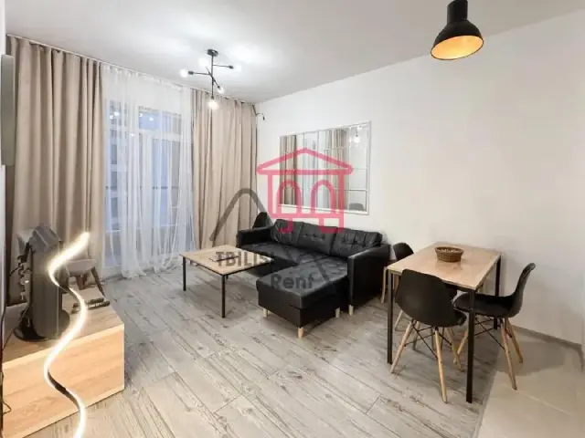 3 бассейнами, кучей детских зон. — Tbilisi — 850 $
