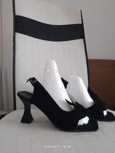Босоножки замш 38 размер — Batumi — 50 ₾