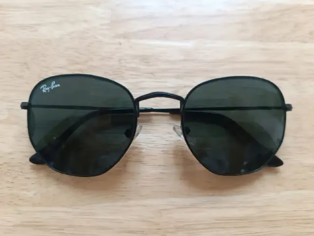 Солнцезащитные очки Ray-Ban — Батуми — 95 ₾