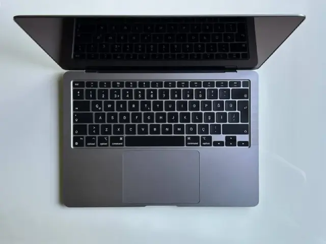 MacBook Air M1 8/256 покупал в 2023 в Турции, раскладка турецкая, но есть силиконовая накладка с кир — Тбилиси — 1 100 ₾
