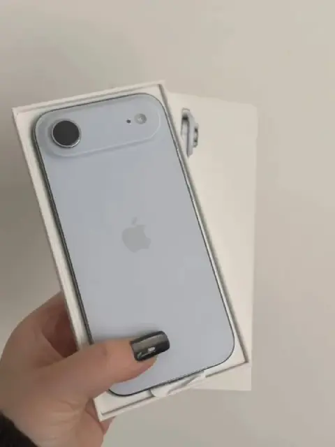 iPhone Air — 256 GB, батарея 100% 🔋 — Батуми — 2 300 ₾