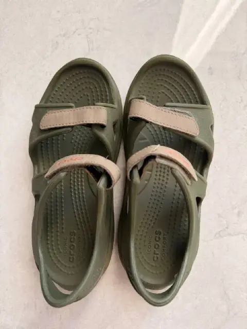 Crocs 15 лари — Батуми — 15 ₾