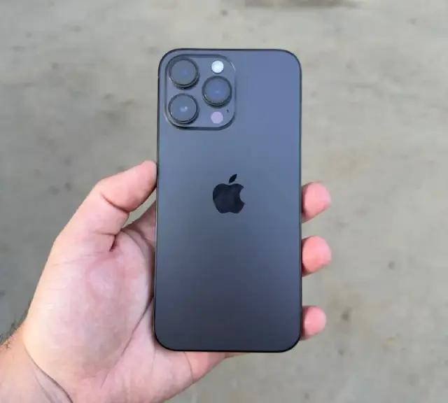 iPhone 14 Pro Max 256 ГБ; состояние идеальное — безупречный, не вскрывался, в ремонте не был. Поддер — Тбилиси — 1 350 ₾