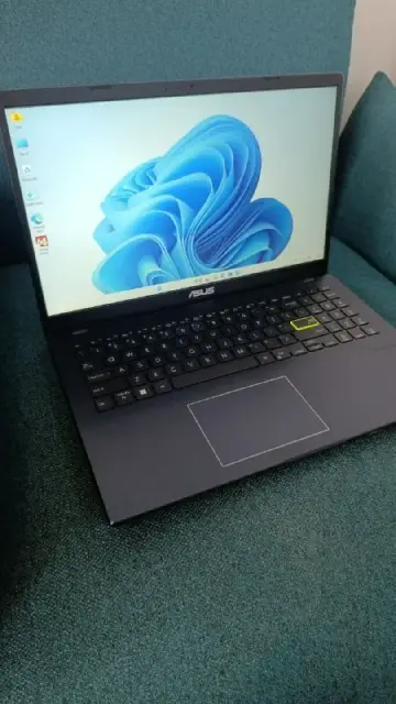 ASUS VivoBook (2023 год выпуска) — Батуми — 500 ₾