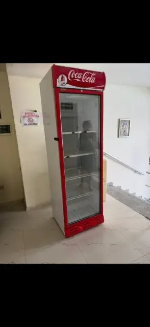 Холодильник Coca-Cola — Батуми — 200 ₾