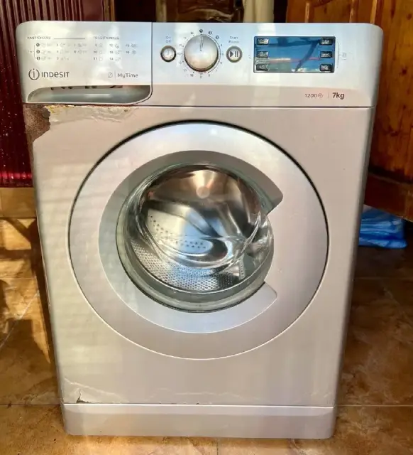 Indesit MyTime (7 кг / 1200 об/мин) — в рабочем состоянии — Батуми — 150 ₾