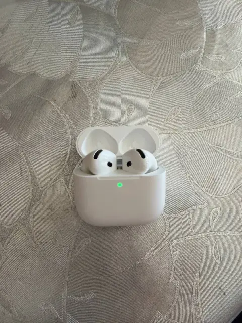 AirPods 4 — Батуми — 150 ₾