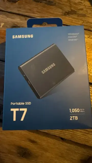 Samsung Portable SSD T7 — 2TB — Батуми — 900 ₾