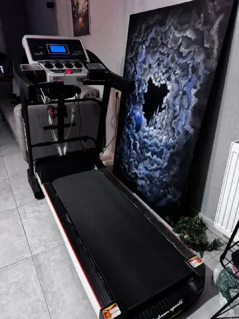 AUX для подключения телефона — Батуми — 600 $