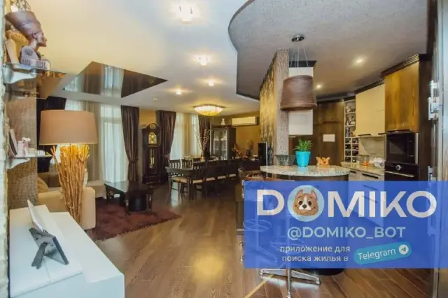 2+1 площадью 110 кв.м с видом на море и горы по цене 1300 USD в месяц. В наличии два балкона, светлы — Batumi — 1,300 $