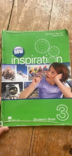10 лари, тетради для ученика по 5 лари — Тбилиси — 10 ₾