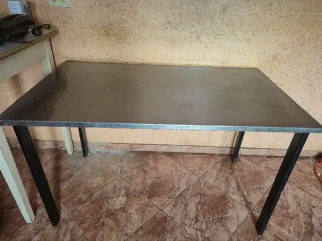 Железный столик — Тбилиси — 75 ₾