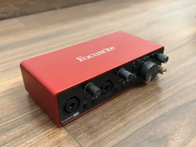 Focusrite Scarlett 2i2 3rd Gen звуковая карта — Тбилиси — 300 ₾