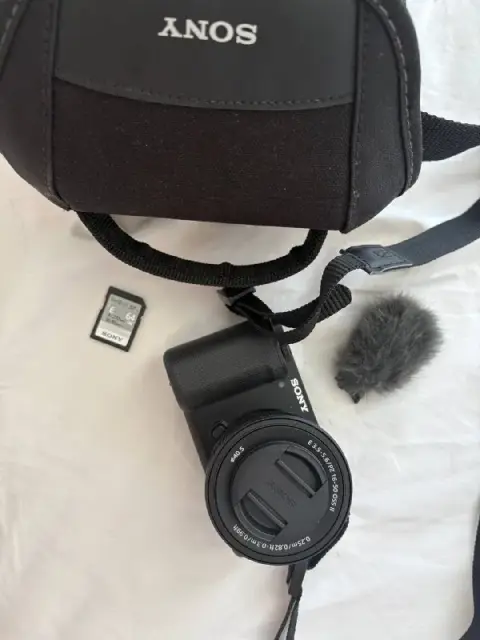 Sony ZV-E10 — полный комплект | 670$ | 1750 лар — Батуми — 670 ₾