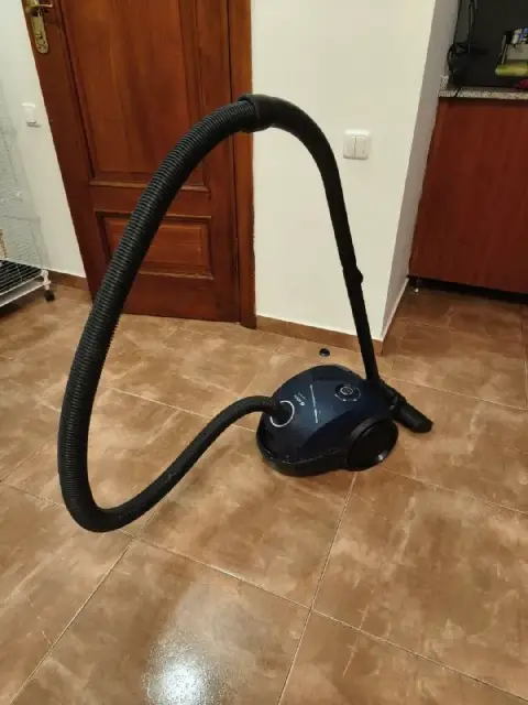 Пылесос Bosch BGLS2BU2 — Батуми — 50 ₾