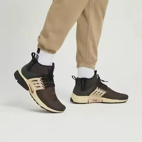 Nike Air Presto Mid Utility Dark Brown оригинал. US7, EUR40, 25 см. Состояние новых были 5 раз на у — Батуми — 7 ₾