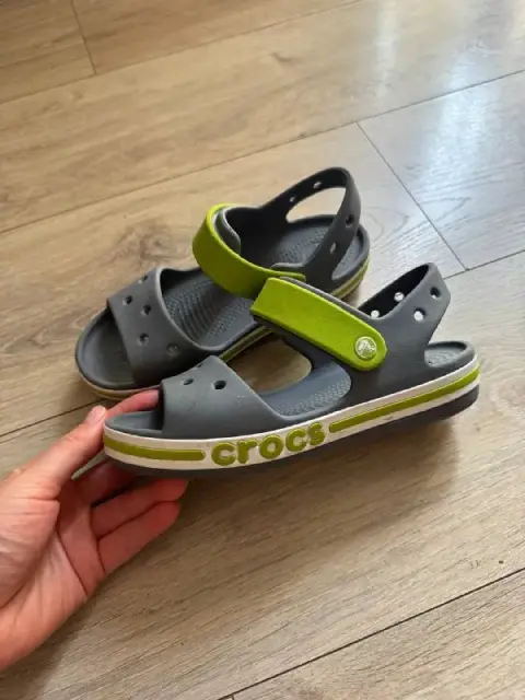 1. Сандалии Crocs размер J2 — Batumi — 240 ₾