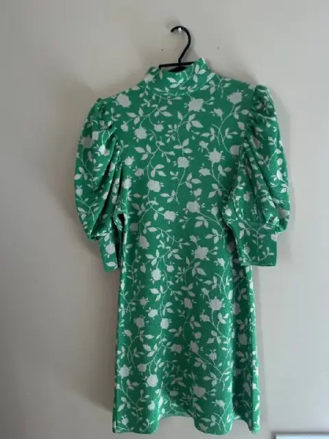 limited edition collection Zara с рукавами фонариками, в идеальном состоянии, S, 65gel — Тбилиси — 65 ₾