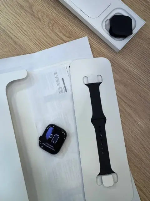 Apple Watch Series 11 42 mm black — Тбилиси — 850 ₾