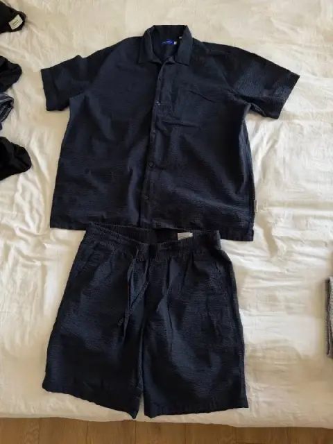 L-XL — Тбилиси — 30 ₾