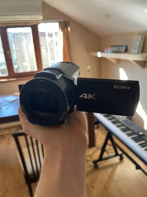 Sony FDR-AX43 4K — 2000 ₾ — Тбилиси — 2 000 ₾