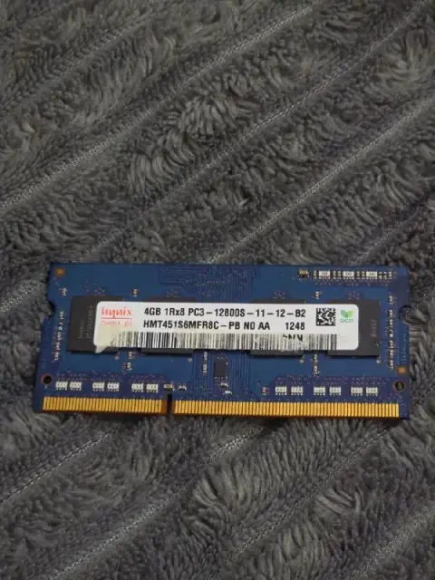 SK hynix 4GB DDR3L 1600 МГц (PC3-12800S, модель HMT451S6MFR8C-PB). Рабочая, в отличном состоянии. — Тбилиси — 15 ₾