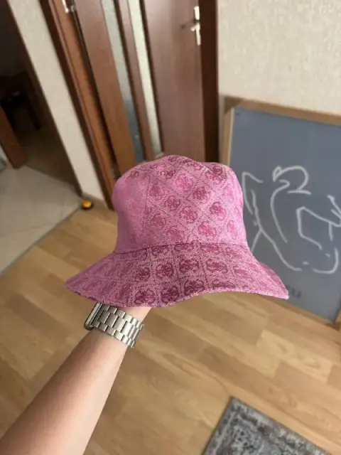 Guess — Тбилиси — 50 ₾