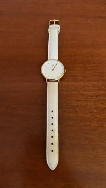 Daniel Wellington. Модель Petite Bondi Rose Gold. Часы в хорошем состоянии. — Тбилиси — 100 ₾