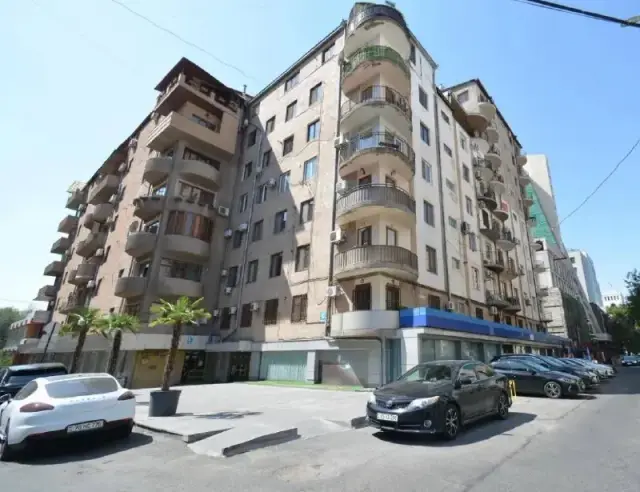 Аренда 3-комнатной квартиры в центре, новостройка — Ереван — 660 000 ֏