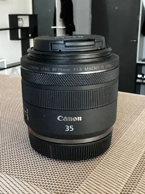Canon RF 35 mm f 1.8 — Батуми — 300 $