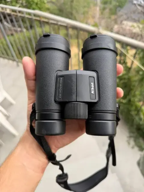 Nikon Monarch M7 8×42 — Ереван