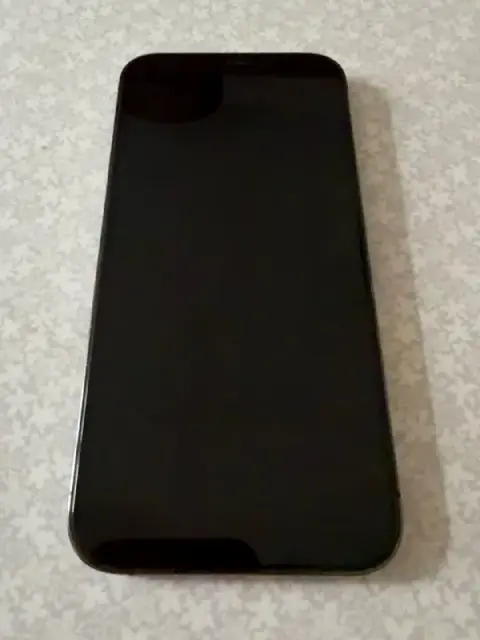 iPhone 12pro max 512гб. В хорошем состоянии, всегда использовался в чехле и защитном стекле. Батарея — Tbilisi — 750 ₾