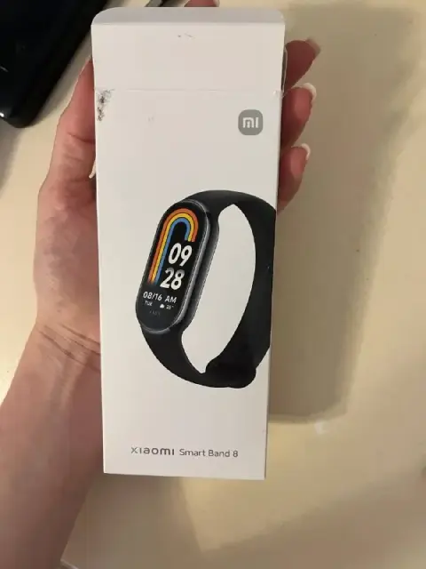 Xiaomi Smart Band 8 в отличном рабочем состоянии. Был подарен, пользовалась совсем немного, сейчас л — Батуми — 50 ₾