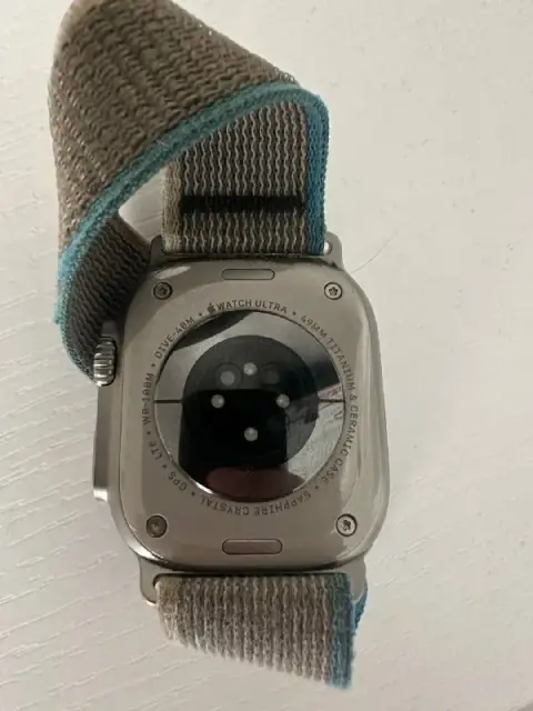 Apple Watch Ultra 49 mm (Titanium / Sapphire Crystal) — Batumi — 750 ₾