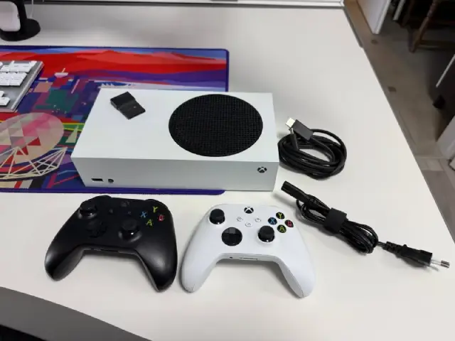 Xbox Series S 512gb + 1tb — Батуми — 1 000 ₾