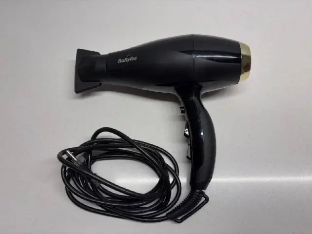 BaByliss 6714. Куплен в феврале 2025 года, использовался мало. Инструкции прилагаются. 50 лари. Само — Tbilisi — 50 ₾