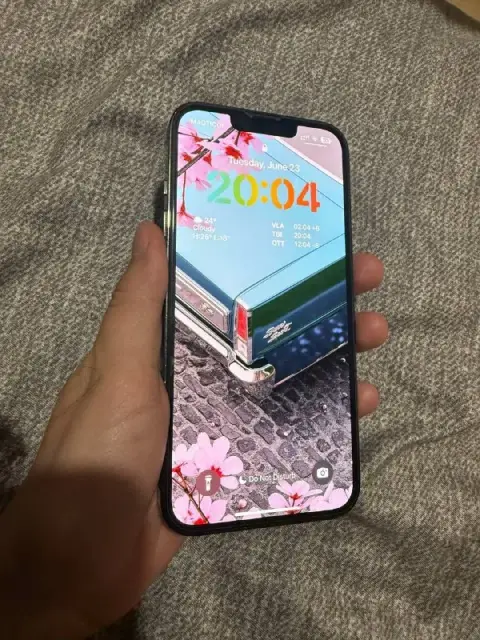iPhone 13 Pro — Tbilisi — 900 ₾