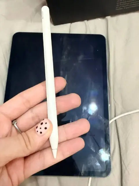 iPad Pro 11» на 256 GB (Wi-Fi) в идеальном состоянии. Корпус и экран без дефектов, всё работает безу — Tbilisi — 1,600 ₾