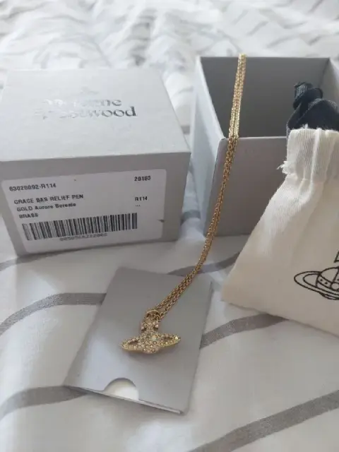 Vivienne Westwood — Tbilisi — 250 ₾