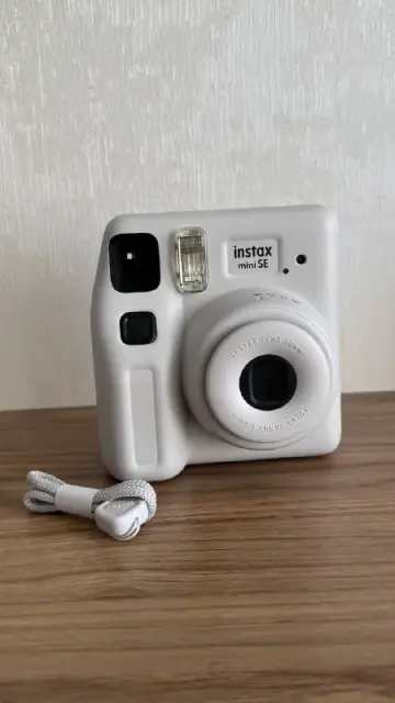 Instax Mini SE — Батуми — 250 ₾
