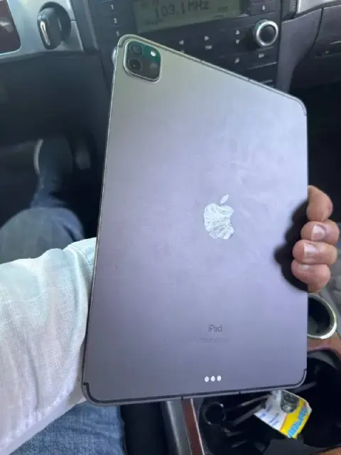 ipad pro 11 3 поколения, фейс ид и камера передная не работает 100000 др — Ереван