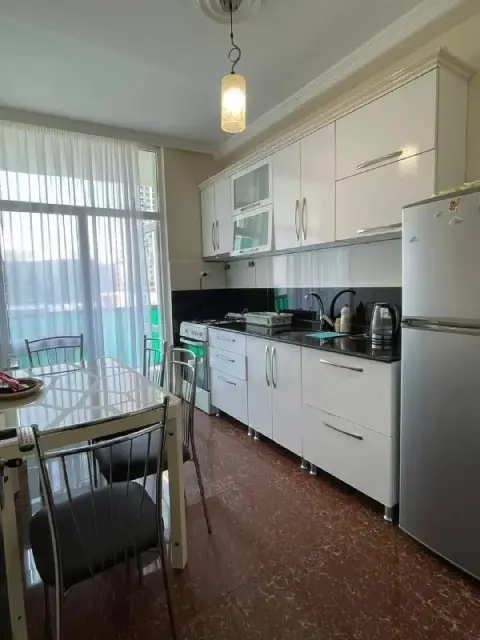 2+1 по улице Ахметели, 3 — Батуми — 800 $