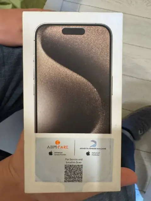 srazu IPhone 15 Pro 128GB 87% Battery Health, Skarobkom, Est carapki na ekran, cena 1450. torg — Батуми