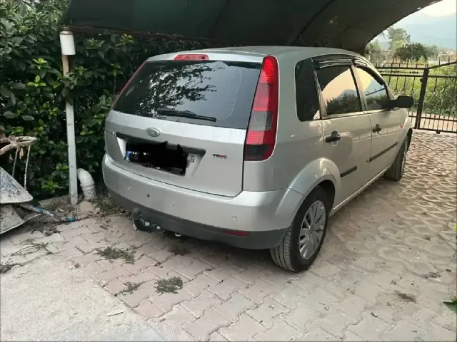 Ford Fiesta 2005 — Анталия