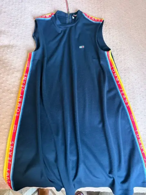 Tommy Hilfiger — Батуми — 50 ₾
